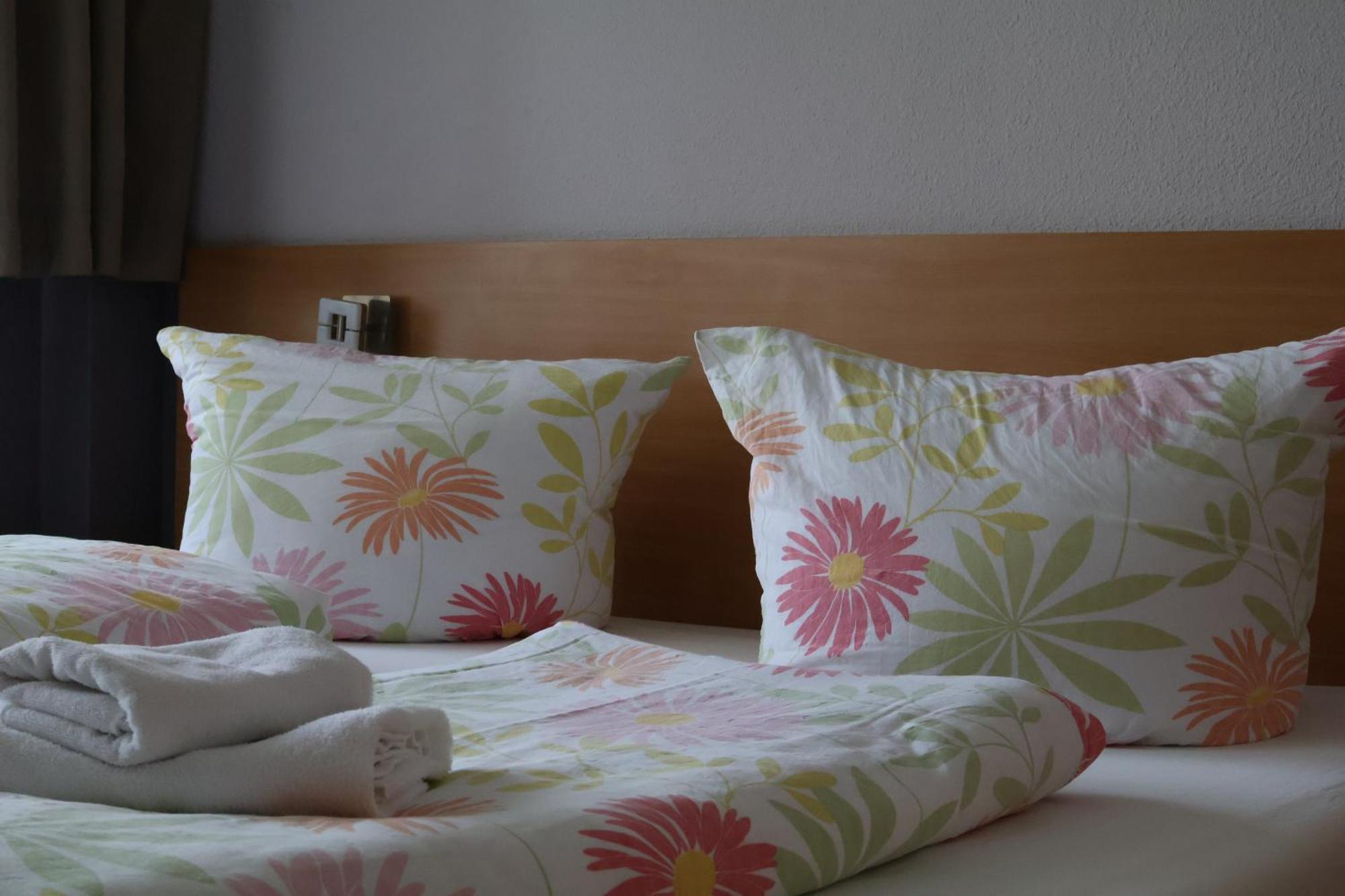 Hotel Carolaruh Bad Elster Zewnętrze zdjęcie